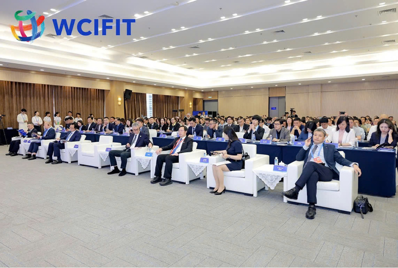 Các đại biểu tham dự hội nghị. Ảnh: Vietrade