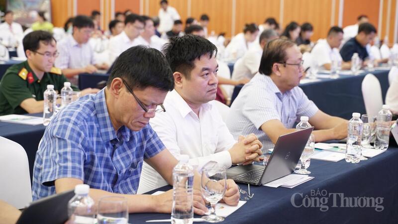 Đại diện lãnh đạo các cơ quan báo chí Trung ương tham dự diễn đàn.