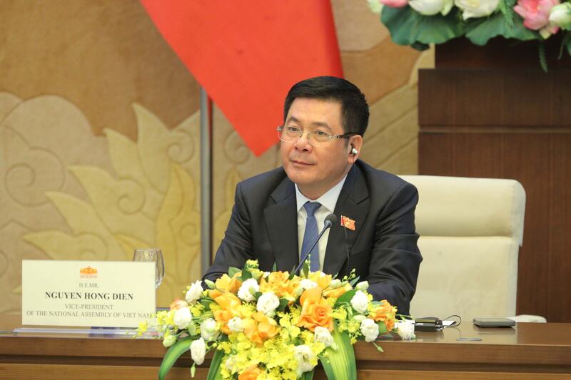 Phó Chủ tịch Quốc hội Nguyễn Hồng Diên phát biểu tại cuộc tiếp.