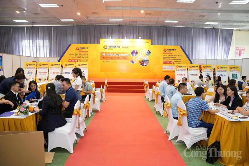 Phiên kết nối giao thương tại VIMEXPO 2024 thu hút sự quan tâm của doanh nghiệp. Ảnh minh hoạ