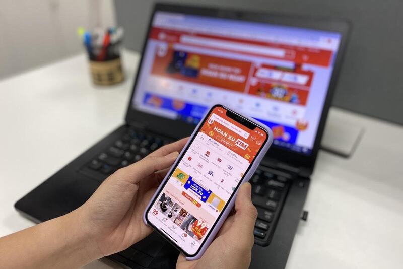 Hà Nội đã đặt ra nhiều mục tiêu cụ thể như doanh số thương mại điện tử B2C chiếm khoảng 15-17% tổng mức bán lẻ hàng hóa và doanh thu dịch vụ tiêu dùng. Ảnh minh họa
