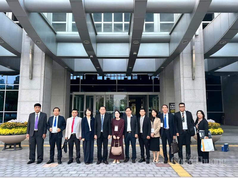 Đoàn công tác của tỉnh Đắk Lắk tại tỉnh Jeonbuk, Hàn Quốc. Ảnh: ĐVCC