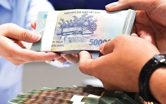Việc điều chỉnh tăng trợ cấp nhằm đảm bảo quyền lợi an sinh cho người tham gia bảo hiểm xã hội, bảo hiểm y tế. Ảnh minh họa