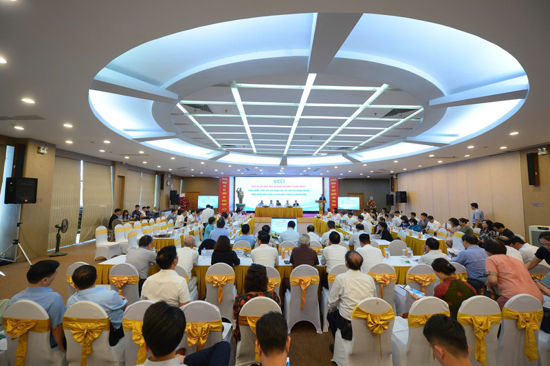 Chủ đề của Hội nghị Hiệp hội Doanh nghiệp toàn quốc là “Tăng cường, phát huy sức mạnh của hiệp hội doanh nghiệp, đồng hành cùng Đảng và Nhà nước trong kỷ nguyên mới”. Ảnh: NH