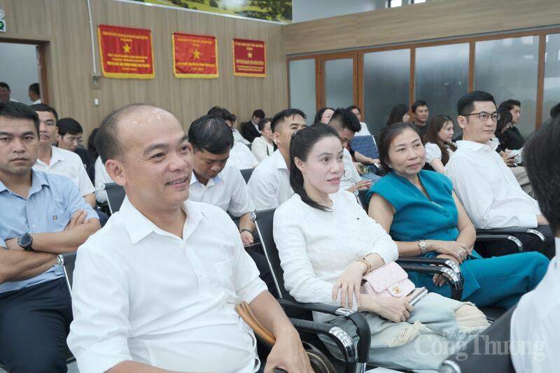 Các đại biểu tham dự hội nghị. Ảnh: Lê Sơn