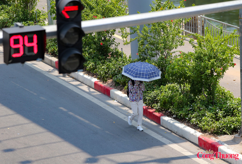 Hanoi zmaga się z 41-stopniowym upałem.