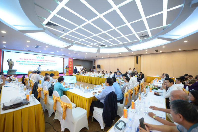 Sự kiện thu hút sự quan tâm của đại diện các bộ, ngành, hiệp hội doanh nghiệp. Ảnh: NH