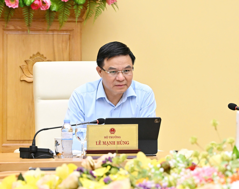 Bộ trưởng Lê Mạnh Hùng phát biểu chỉ đạo tại buổi làm việc. Ảnh: Cấn Dũng