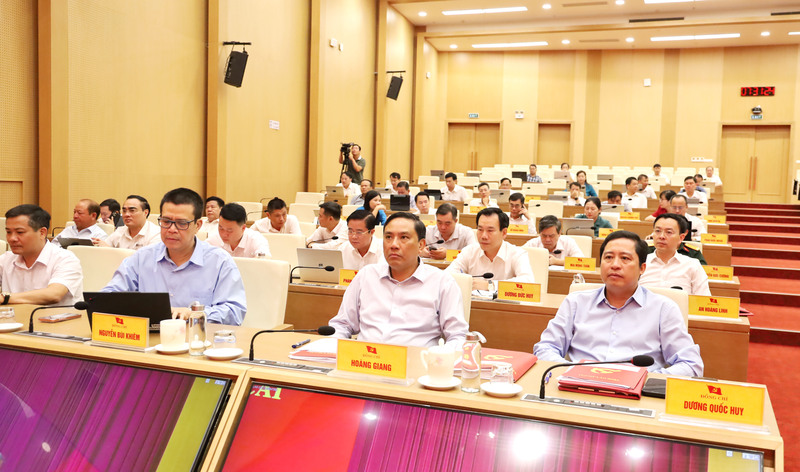 Các đại biểu tham dự hội nghị.