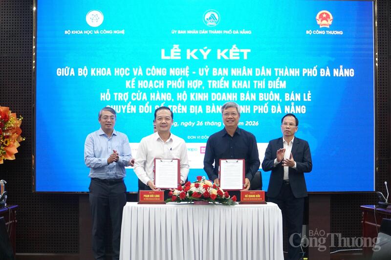 Bộ Khoa học và Công nghệ cùng UBND TP. Đà Nẵng ký kết Kế hoạch phối hợp, triển khai thí điểm hỗ trợ cửa hàng, hộ kinh doanh bán buôn, bán lẻ chuyển đổi số trên địa bàn TP. Đà Nẵng