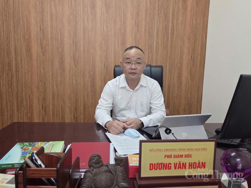 Ông Dương Văn Hoàn, Phó Giám đốc Sở Công Thương tỉnh Thái Nguyên trong một cuộc phỏng vấn với phóng viên Báo Công Thương. Ảnh: Văn Thi