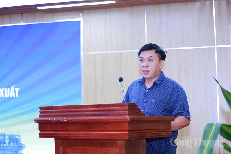 Ông Lê Hoàng Tài, Phó Cục trưởng Cục Xúc tiến thương mại, phát biểu khai mạc hội thảo. Ảnh: Quỳnh Trang