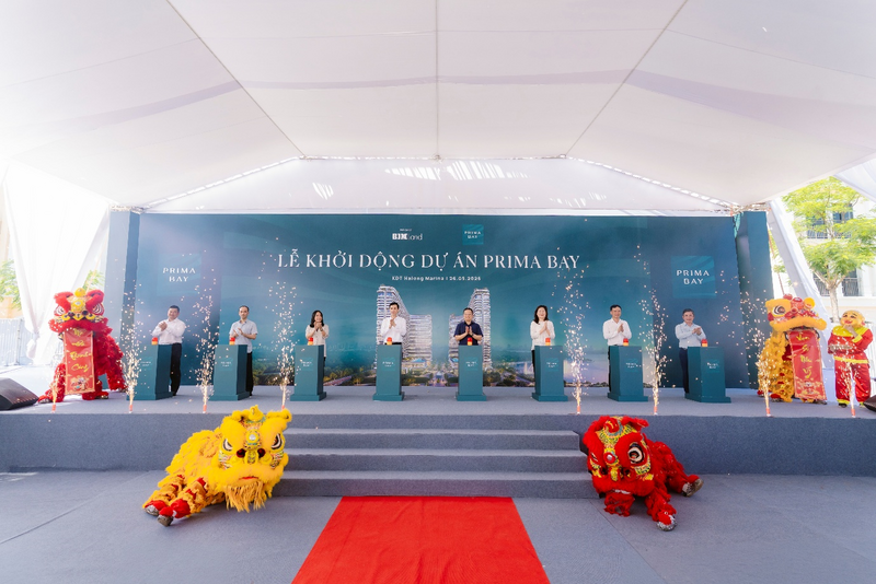 Lãnh đạo Đảng ủy, HĐND, UBND phường Bãi Cháy cùng đại diện chủ đầu tư BIM Land và các đối tác, nhà thầu thi công thực hiện nghi thức khởi động dự án Prima Bay