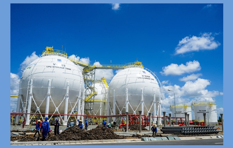 Không chỉ nhập khẩu LNG, Petrovietnam còn xây dựng chuỗi hạ tầng đi kèm gồm kho chứa, cảng tiếp nhận, vận chuyển, phân phối khí và các trung tâm điện khí quy mô lớn