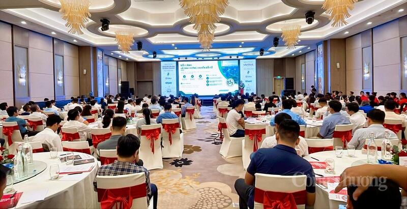 Quang cảnh tại buổi làm việc.
