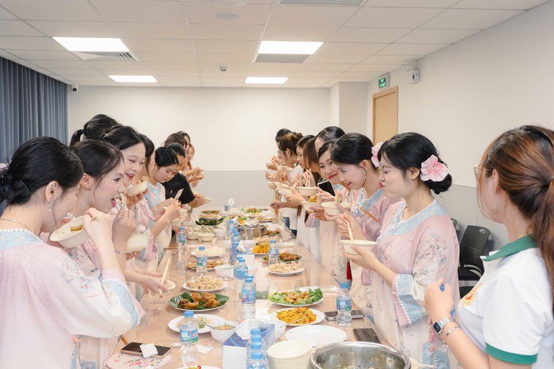 Ẩm thực vừa là phương tiện truyền tải văn minh, vừa là sợi dây kết nối lòng người. Ảnh: Ban Tổ chức