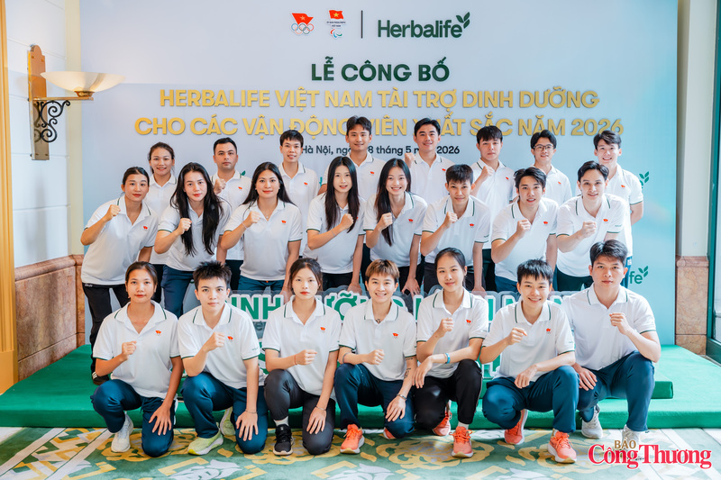 Các vận động viên xuất sắc của thể thao Việt Nam nhận tài trợ sản phẩm dinh dưỡng từ Herbalife Việt Nam.