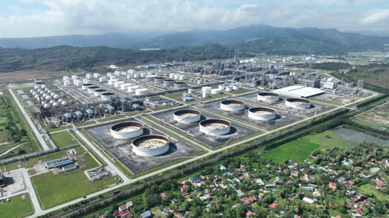 Toàn cảnh Nhà máy Lọc hóa dầu Nghi Sơn từ trên cao. Ảnh: Petrovietnam