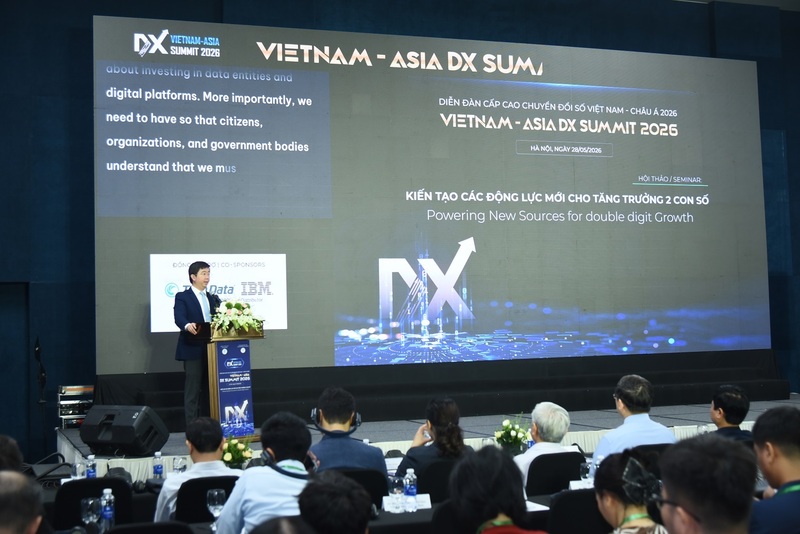 Thứ trưởng Bộ Khoa học và Công nghệ Bùi Hoàng Phương