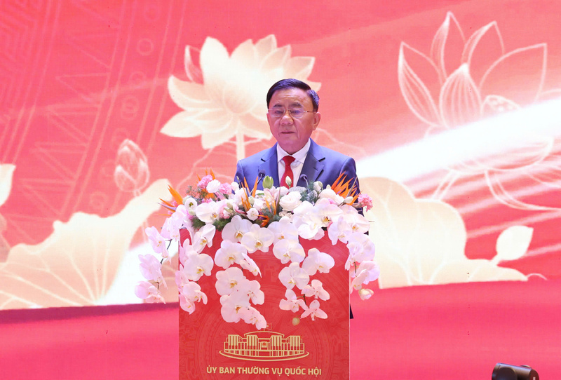 Đồng chí Trần Cẩm Tú ghi nhận, đánh giá cao và biểu dương những nỗ lực, cố gắng, kết quả mà HĐND các cấp đã đạt được trong nhiệm kỳ vừa qua. Ảnh: Văn Quốc