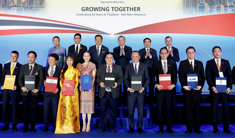 Madam Pang và Tiến sĩ Nguyễn Thị Phương Thảo sẽ cùng nhau thúc đẩy các hoạt động thể thao, văn hoá và phát triển cộng đồng