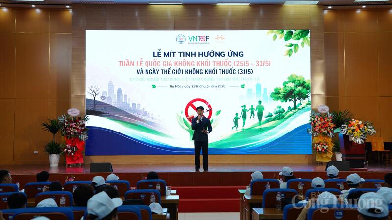 Toàn cảnh Lễ mít tinh hưởng ứng Tuần lễ quốc gia không khói thuốc (25-31/5) và Ngày Thế giới không thuốc lá 31/5.