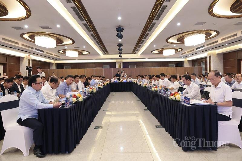 Toàn cảnh Diễn đàn phát triển Kinh tế tư nhân tỉnh Hà Tĩnh 2026. Ảnh: Trọng Tùng