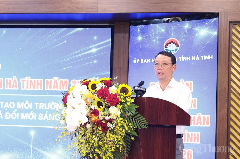 Ông Phan Thiên Định, Phó Bí thư Tỉnh ủy, Chủ tịch UBND tỉnh Hà Tĩnh phát biểu. Ảnh: Trọng Tùng