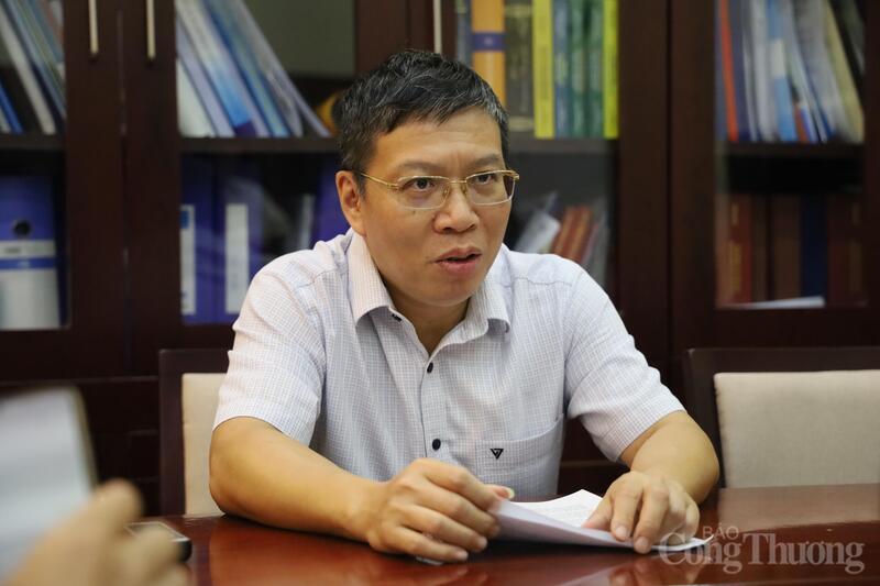 GS.TS Trần Đại Lâm - Viện trưởng Viện Khoa học Vật liệu - Viện Hàn lâm Khoa học và Công nghệ Việt Nam (đơn vị sự nghiệp công lập trực thuộc Ban Chấp hành Trung ương Đảng)