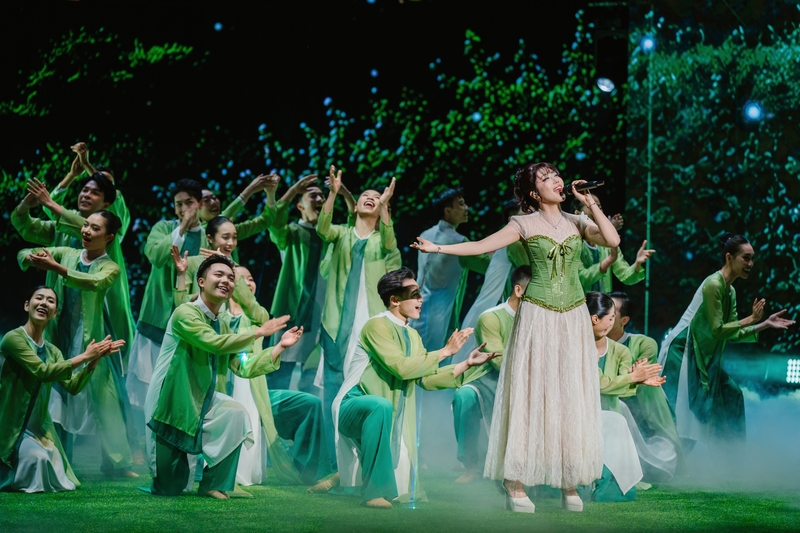 Tiết mục “Mãi nương tựa bên Người” của tác giả Thường Tâm Diệu Huệ đưa khán giả bước vào một khoảng lặng giàu chiêm nghiệm giữa dòng chảy cảm xúc của true CONCERT 2026 - “Tình đất”.