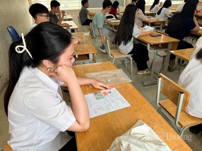 Năm nay, toàn thành phố có 127 trường công lập, tuyển khoảng 82.700 chỉ tiêu lớp 10.