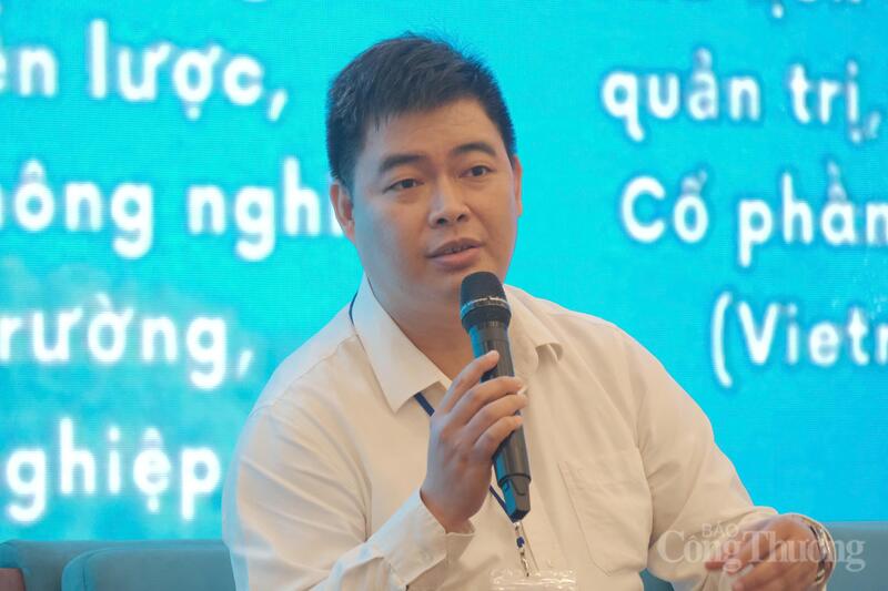 TS. Nguyễn Hải Bình, đại diện Trường Đại học Điện lực phát biểu ý kiến trong phiên thảo luận tại hội thảo. Ảnh: Lê Sơn