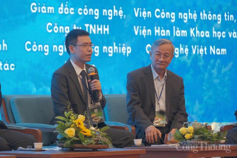 Kiến trúc sư Lê Quang Minh, chuyên gia hàng đầu trong lĩnh vực quy hoạch và bảo tồn di sản trình bày ý kiến trong phiên thảo luận. Ảnh: Lê Sơn