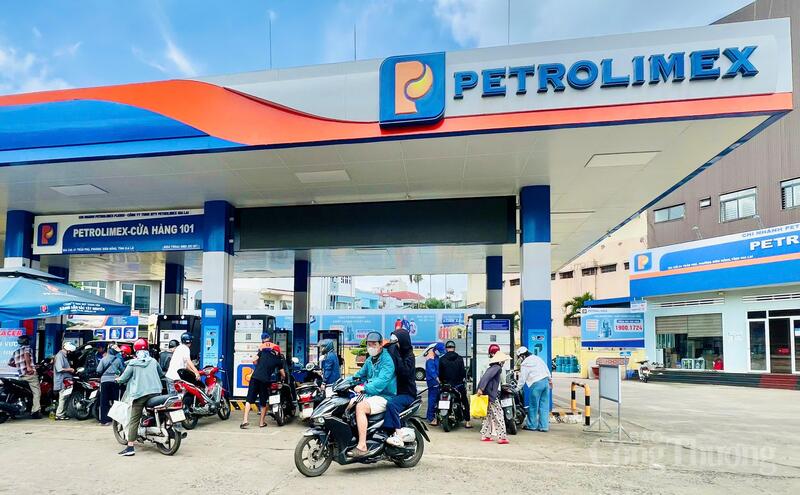 Từ 0 giờ ngày 1/6/2026, xăng sinh học E10 RON95 chính thức được áp dụng trên phạm vi cả nước. Ảnh: Hiền Mai