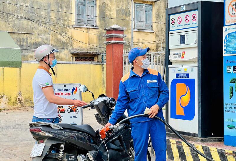 Xăng E10 trước giờ G ở Gia Lai: Người dân ủng hộ, doanh nghiệp sẵn sàng - 2