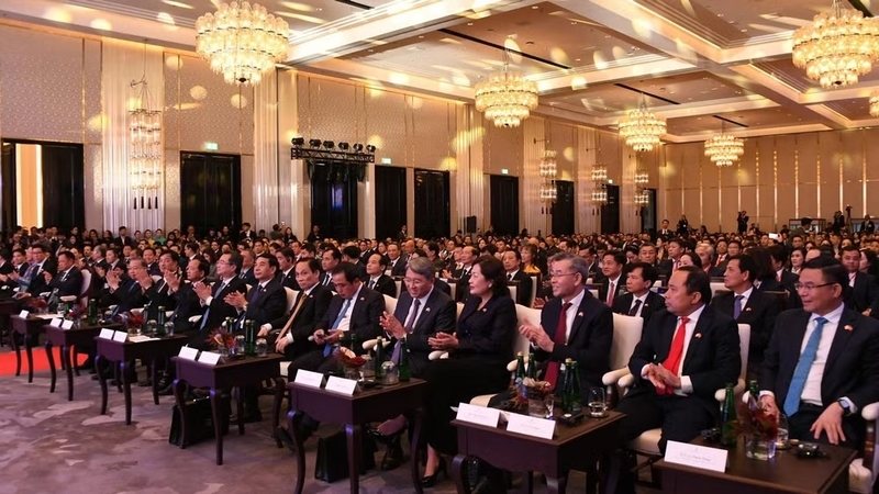 Đoàn đại biểu cấp cao Việt Nam tham dự Diễn đàn Doanh nghiệp Việt Nam - Thái Lan. Ảnh: Minh Thắng