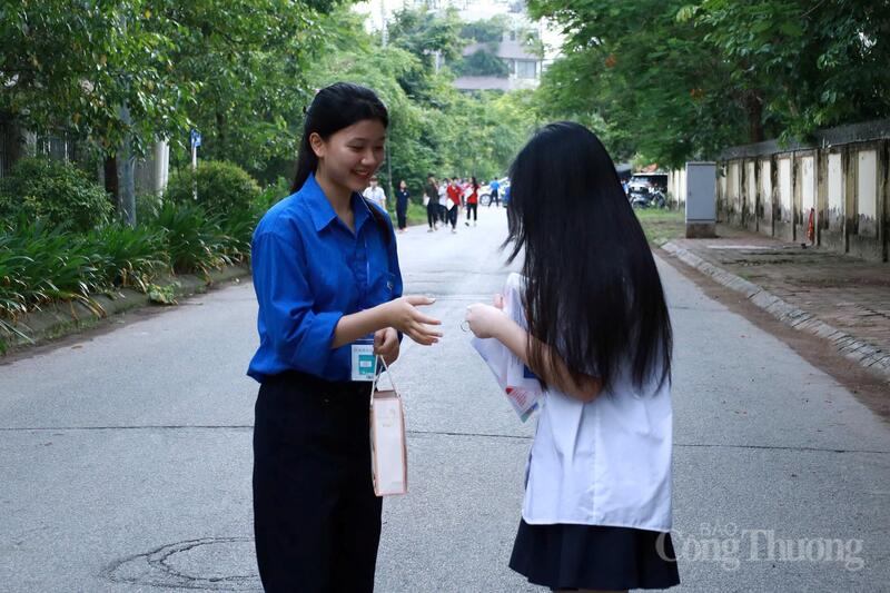 Các điểm thi trên địa bàn Hà Nội diễn ra an toàn, nghiêm túc và thực hiện đúng quy chế thi. Ảnh minh họa
