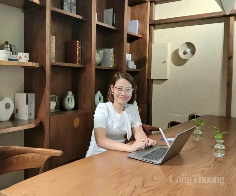 TS. Đào Thị Hà Anh, Giảng viên tại trường đại học Kinh tế, Đại học Quốc gia Hà Nội.