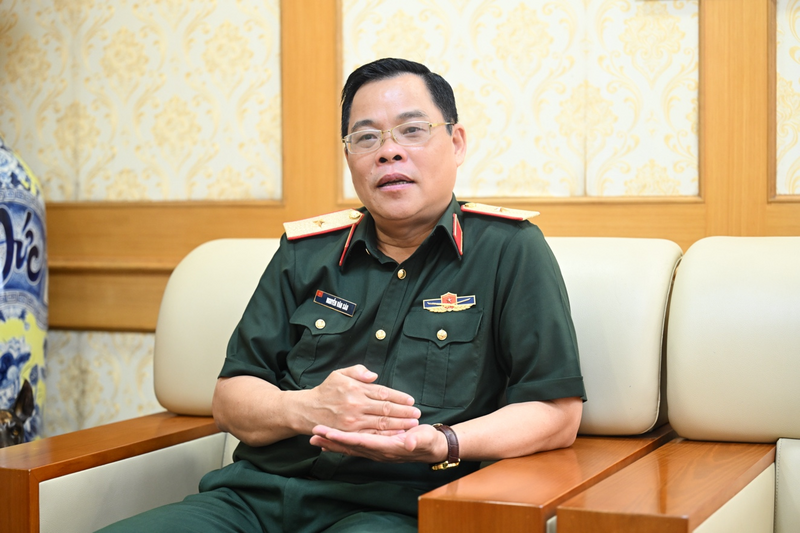Thiếu tướng, PGS. TS Nguyễn Văn Sáu, Phó Viện trưởng Viện Chiến lược và Lịch sử quốc phòng Việt Nam. Ảnh: Nguyên Khánh