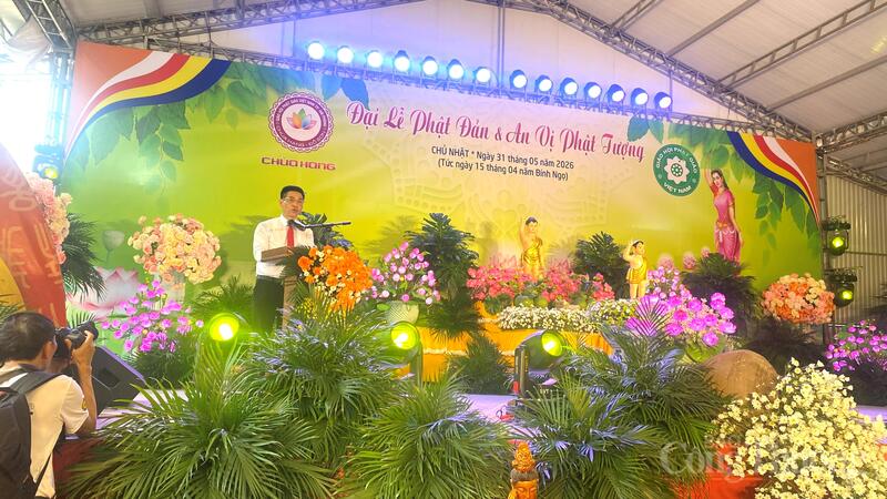 Đại diện lãnh đạo phường Đồ Sơn, TP. Hải Phòng phát biểu tại Đại lễ.