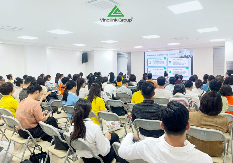 Buổi đào tạo có sự tham gia của gần 500 nhà phân phối.
