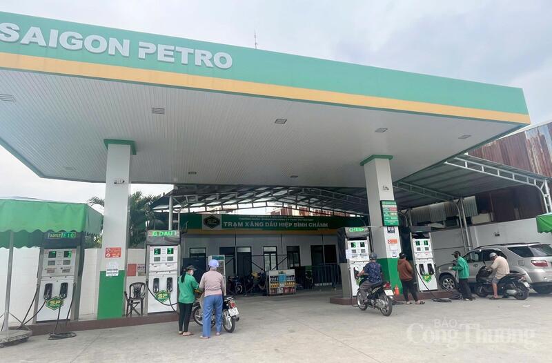 Xăng sinh học E10 chính thức trở thành mặt hàng nhiên liệu phổ biến tại TP. Hồ Chí Minh từ ngày 1/6/2026. Ảnh: Thanh Minh.
