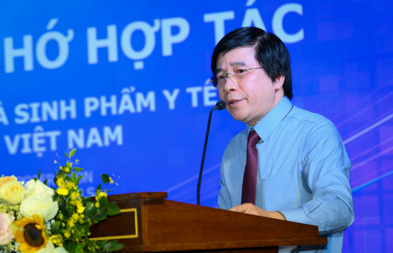 Viện trưởng Bác sĩ Chuyên khoa II (NICVB) Ngô Phi Phương phát biểu tại lễ ký kết.