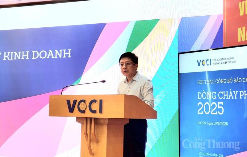 Ông Hồ Sỹ Hùng - Chủ tịch VCCI phát biểu tại hội thảo. Ảnh: NH
