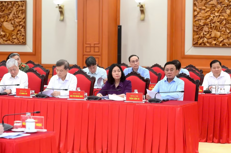 Các đồng chí lãnh đạo Đảng, Nhà nước và các đại biểu tham dự cuộc làm việc. Ảnh: Đăng Khoa