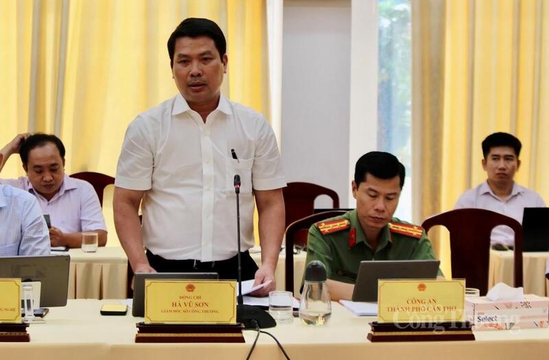 Ông Hà Vũ Sơn, Giám đốc Sở Công Thương TP. Cần Thơ, báo cáo và đề xuất nhiều giải pháp nhằm thúc đẩy tăng trưởng. Ảnh: Khánh Ngọc.