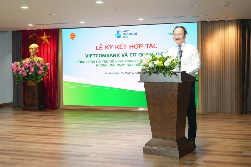 Ông Lê Quang Vinh, Thành viên HĐQT, Tổng Giám đốc Vietcombank phát biểu tại buổi lễ