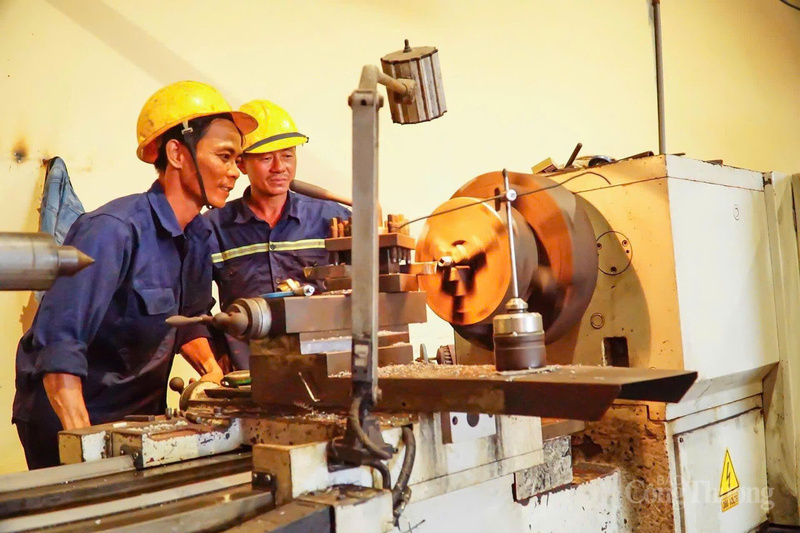 Những năm gần đây, cùng với sự phát triển của kinh tế tư nhân, các doanh nghiệp Gia Lai ngày càng khẳng định vai trò trong phát triển kinh tế - xã hội địa phương. Ảnh: Hiền Mai