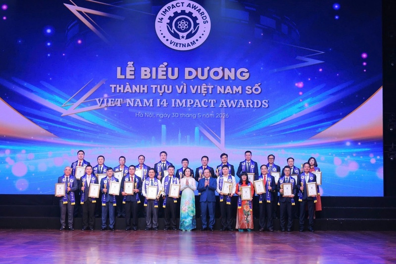 Các tổ chức, doanh nghiệp có thành tựu xuất sắc được vinh danh tại Vietnam I4 Impact Awards 2026. Ảnh: BSR