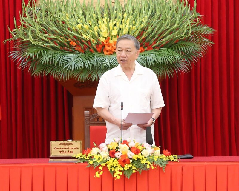 Đồng chí Tổng Bí thư, Chủ tịch nước Tô Lâm phát biểu chỉ đạo tại cuộc làm việc.